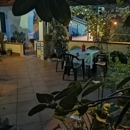 Moscani לינה וארוחת בוקר 4*